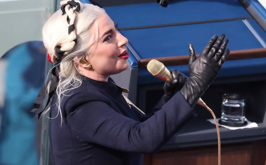 l esibizione di lady gaga