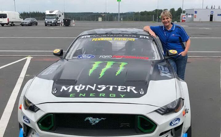da sempre ha una passione per il mondo dei motori