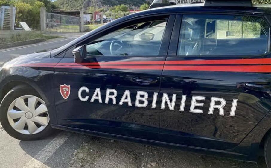 (foto carabinieri)