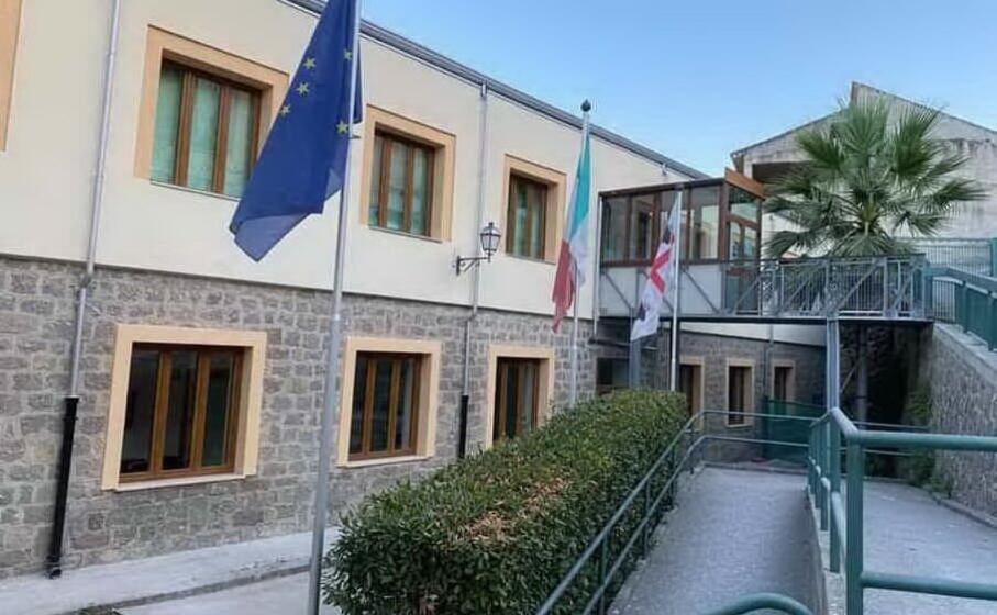 il municipio di ossi (foto concessa dal comune)