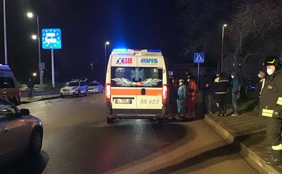 l ambulanza sul posto (foto m pala)