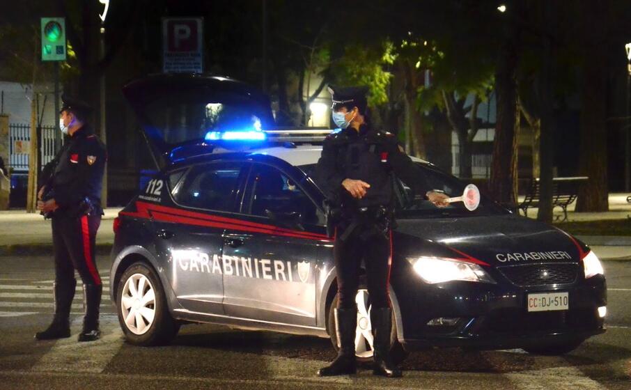 (foto carabinieri)