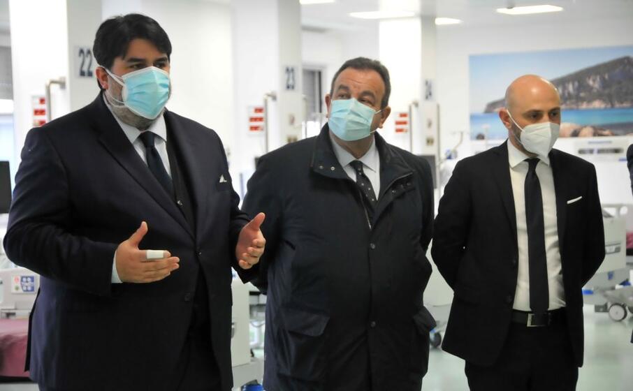 all inaugurazione anche il presidente christian solinas
