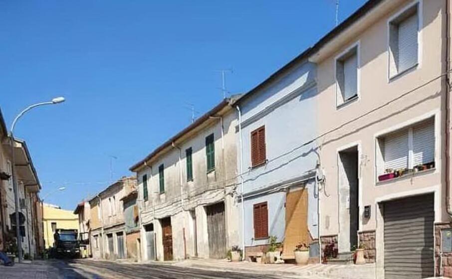 una via centrale di ittiri (foto tellini)