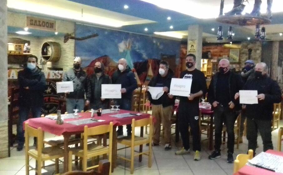 la protesta dei ristoratori (foto a scano)