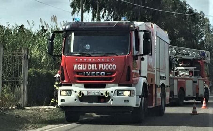 vigili del fuoco a oristano (foto elia sanna)