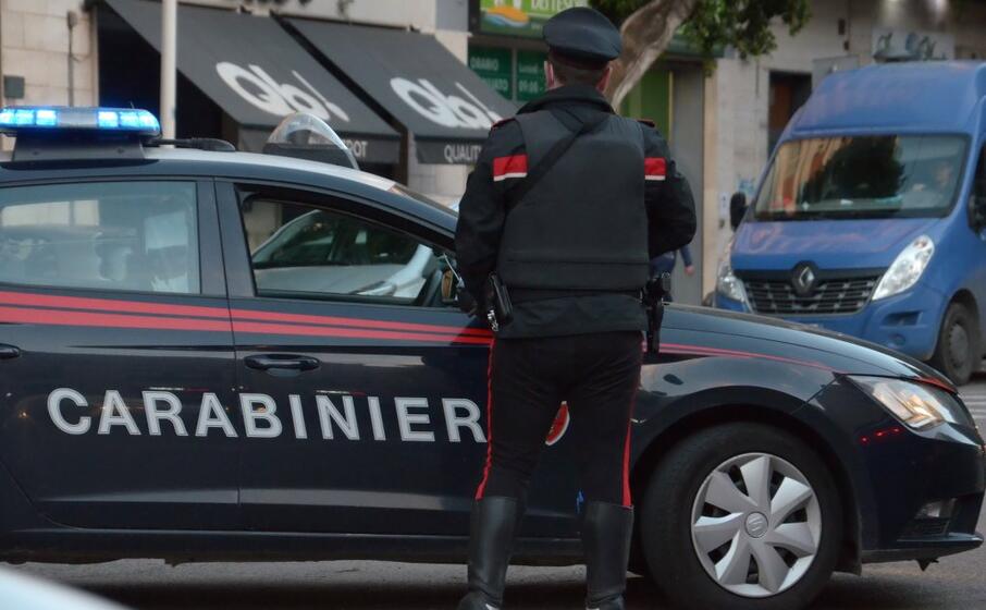 (foto carabinieri)