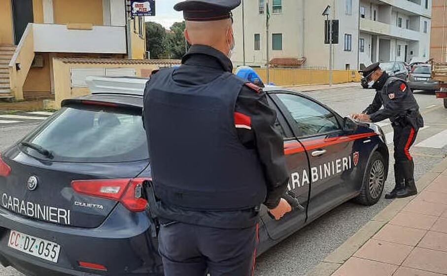 (foto carabinieri)