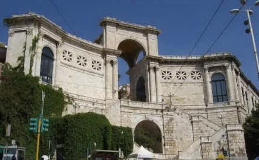 il bastione saint remy (archivio l unione sarda)