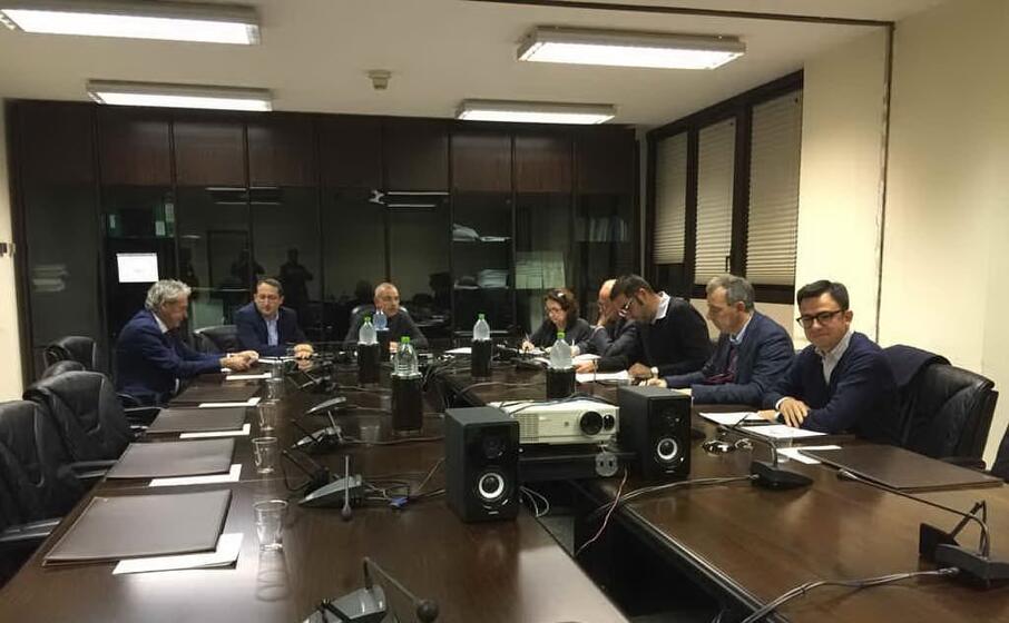 una delle passate riunioni della commissione insularit (archivio l unione sarda)