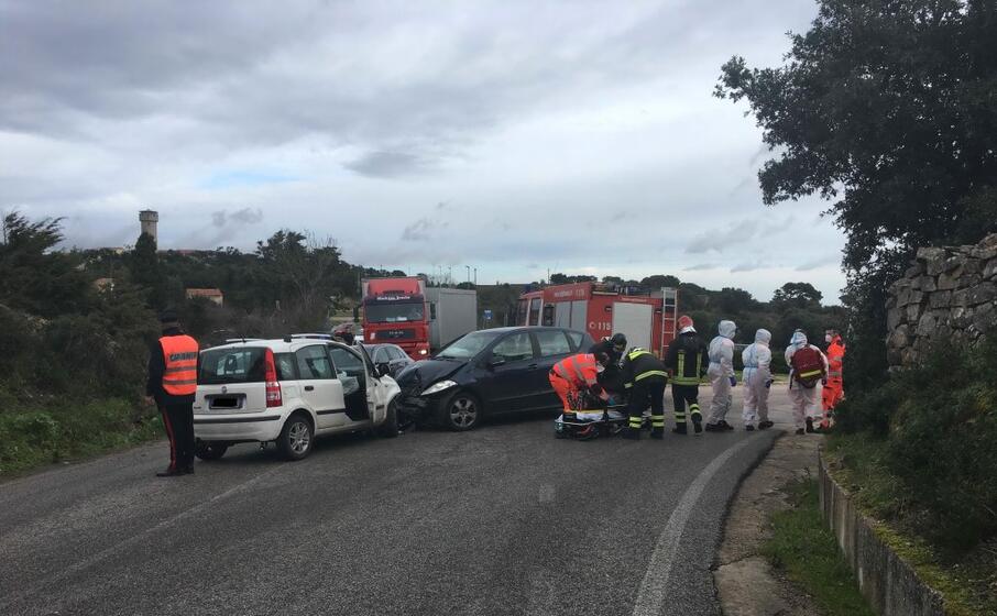 le auto coinvolte nell incidente (foto busia)