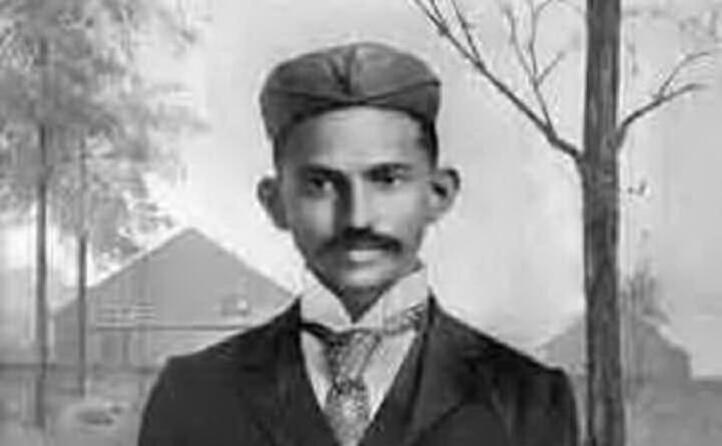 da giovane il mahatma studia in sudafrica (foto wikipedia)