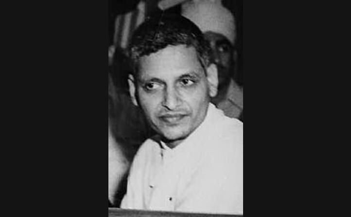 viene ucciso dal giornalista e fanatico ind nathuram godse (foto wikipedia)