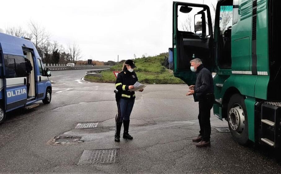 uno dei controlli al bivio di losa (foto sanna)