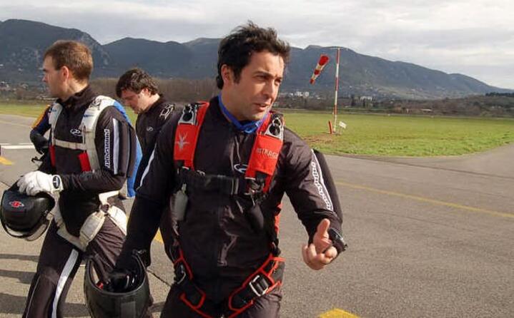 l attore morto prematuramente nel 2010 durante un lancio con il paracadute