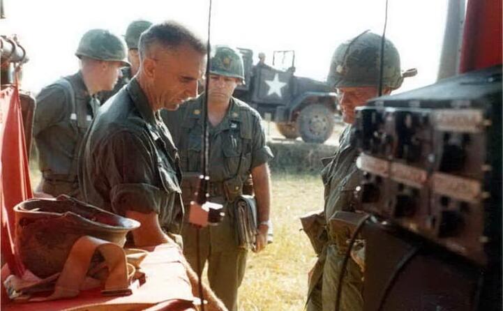 accaddeoggi 9 febbraio 1965 le prime truppe usa vengono inviate nel vietnam del sud