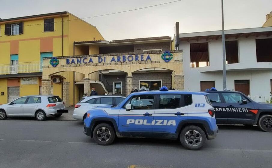 Donigala Fenughedu Rapina Lampo In Banca L Unione Sarda It