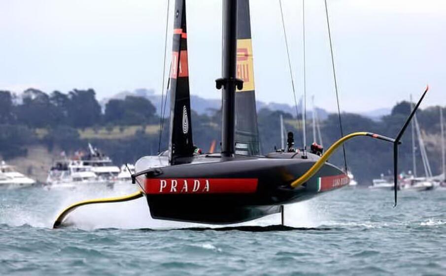 luna rossa (ansa)