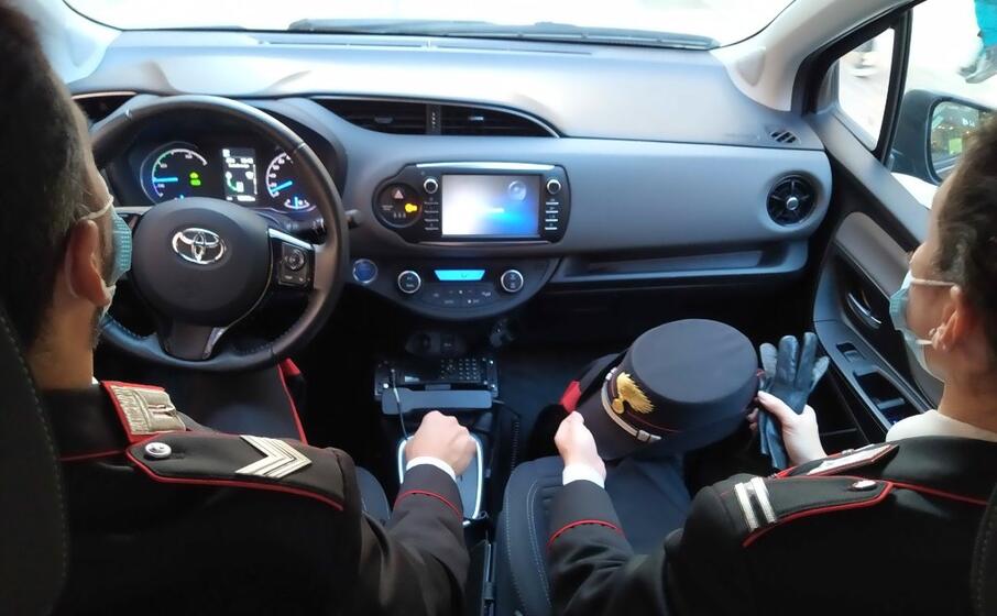 (foto carabinieri)