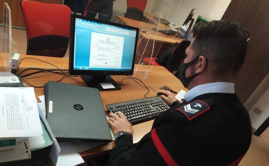 (foto carabinieri)