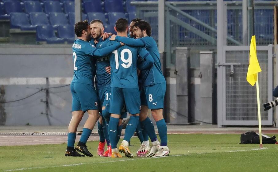 il milan festeggia il gol di rebic (ansa)
