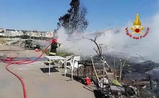 L'intervento (foto Vigili del fuoco)