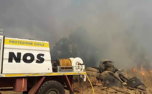 La discarica tra le fiamme