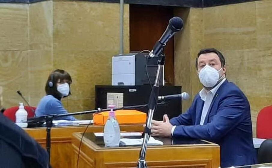 matteo salvini in aula (ansa)