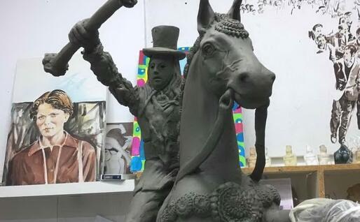 Una parte della bozza del monumento alla Sartiglia (foto a. r.)