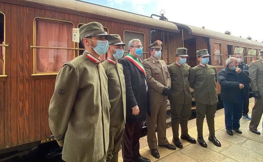la brigata sassari a mandas (foto concessa)