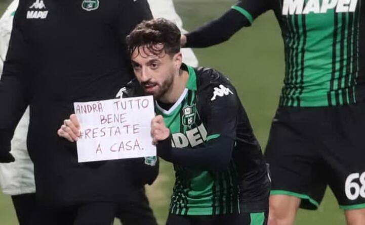 anche in serie a l invito a stare a casa come quello di ciccio caputo