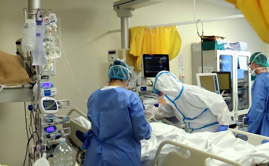 Stanchezza Mal Di Testa Umore Nero Il Post Covid Puo Essere Molto Lungo L Unione Sarda It