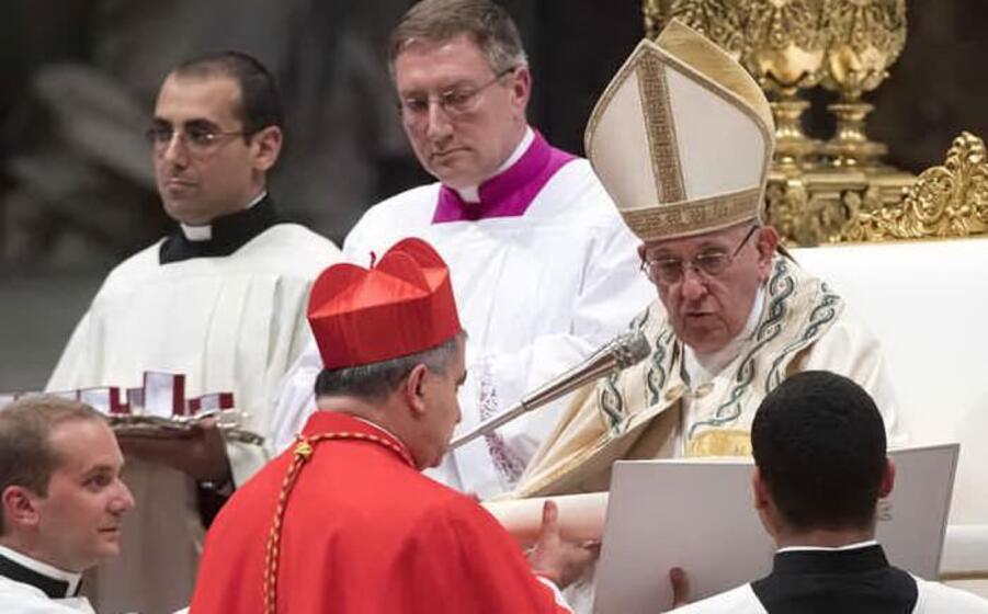 il cardinale becciu e il papa
