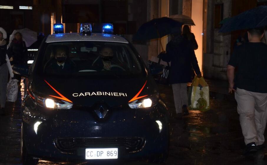 (foto carabinieri)