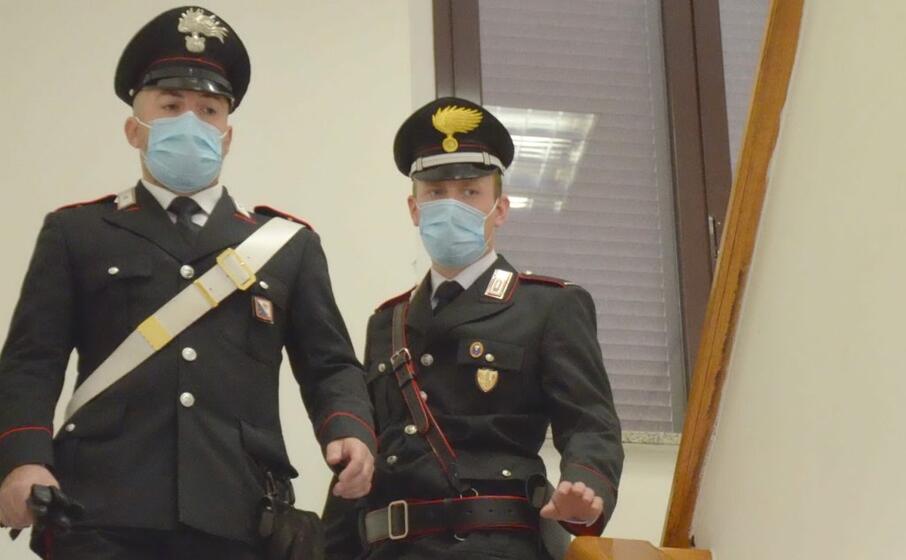 (foto carabinieri)