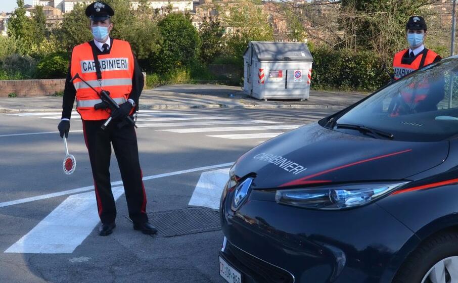 (foto carabinieri)