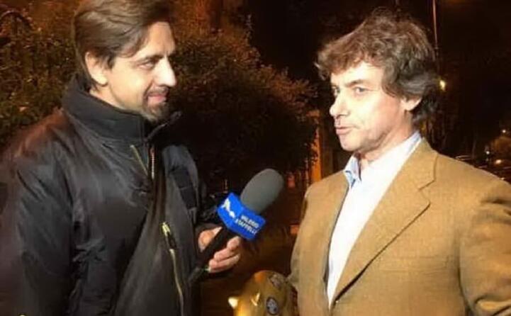 riceve il tapiro d oro da valerio staffelli (archivio l unione sarda)