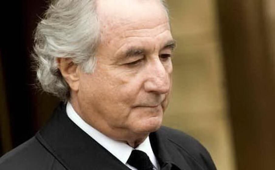 Bernie Madoff, "the greatest scammer in history" dies - L ...