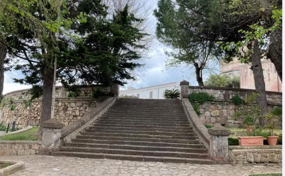 la scalinata di piazza martiri (foto m pala)