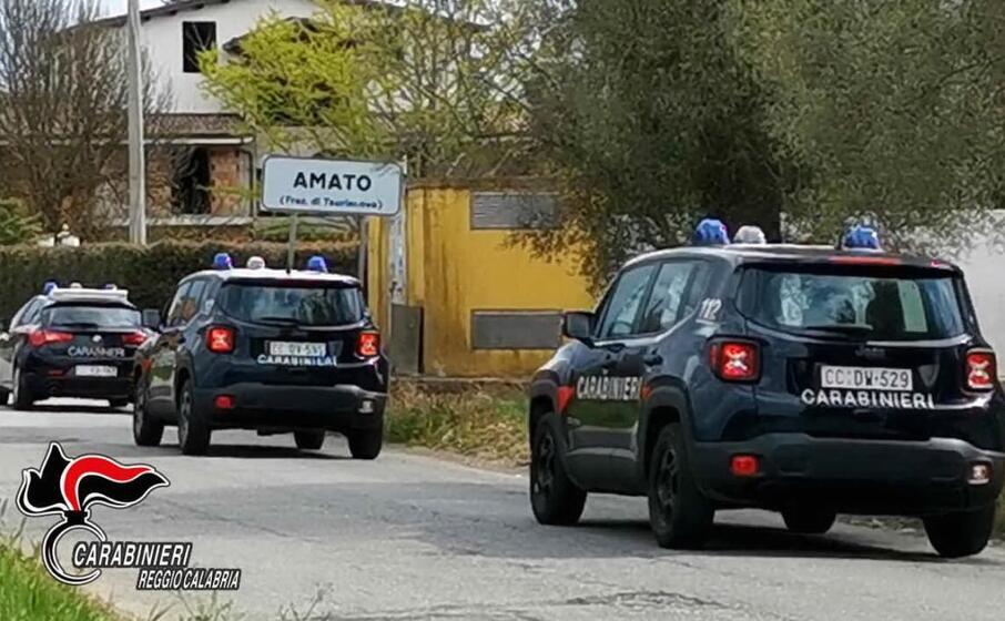 (foto carabinieri)