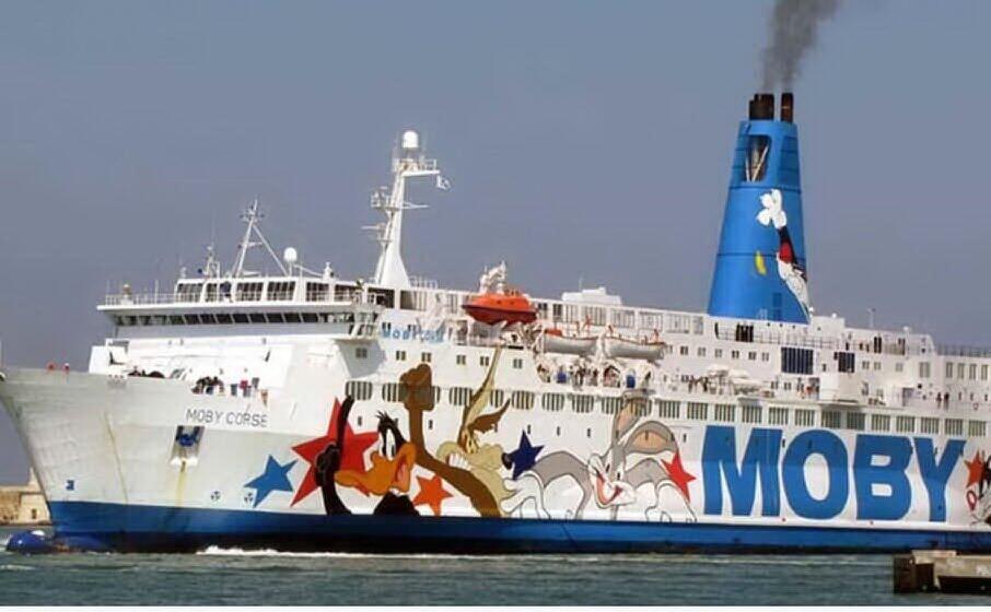 un traghetto moby (archivio l unione sarda)