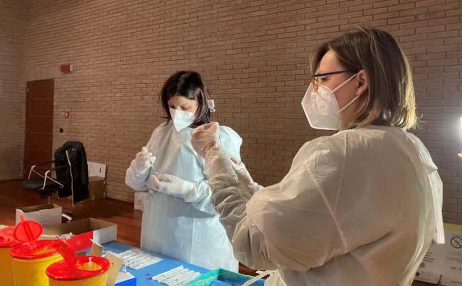 vaccini a porto torres (foto m pala)